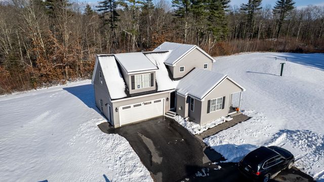 113 Crawley Falls Rd Unit 3, Brentwood, NH 03833