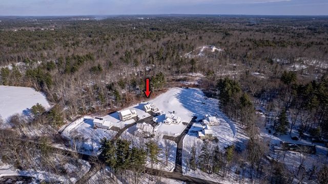 113 Crawley Falls Rd Unit 3, Brentwood, NH 03833