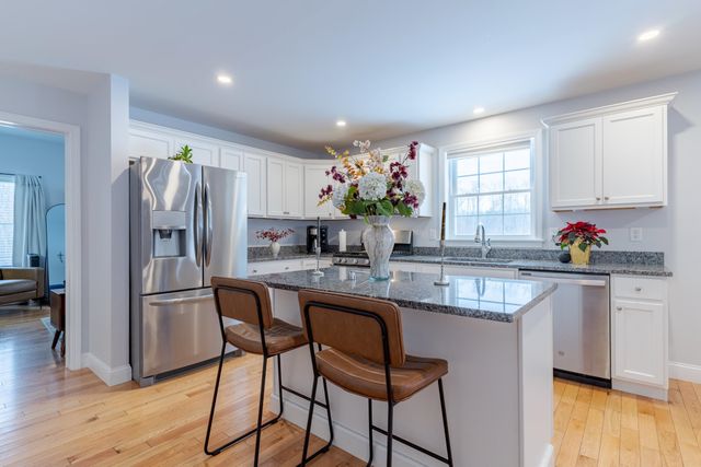 113 Crawley Falls Rd Unit 3, Brentwood, NH 03833