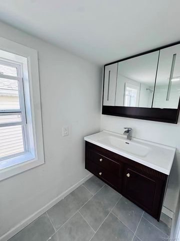 14-11 Cross Bay Boulevard, Broad Channel, NY 11693