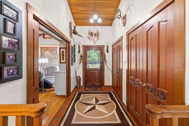 257 Encino Loop, Kerrville, TX 78028
