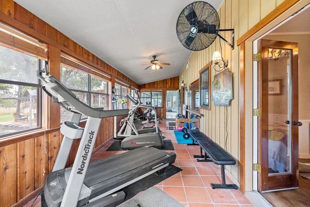 257 Encino Loop, Kerrville, TX 78028