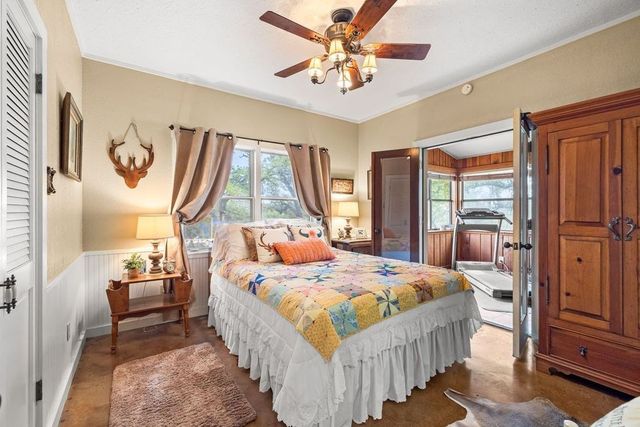 257 Encino Loop, Kerrville, TX 78028
