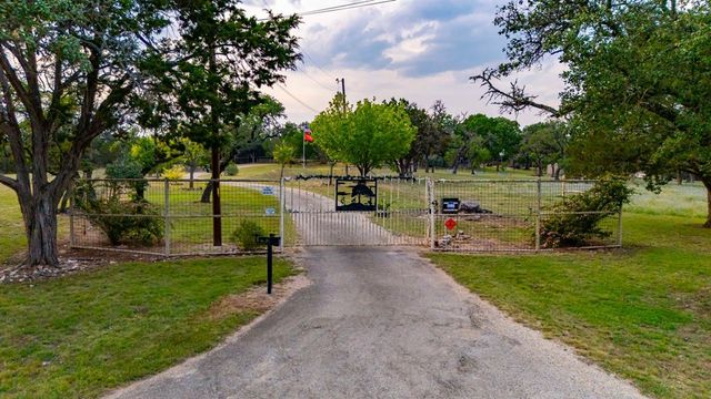 257 Encino Loop, Kerrville, TX 78028