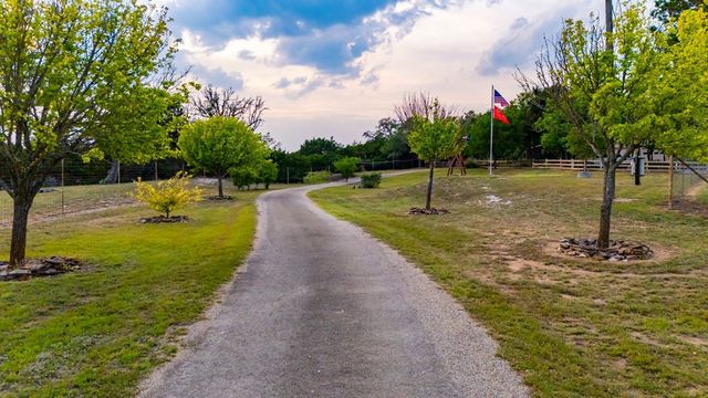 257 Encino Loop, Kerrville, TX 78028