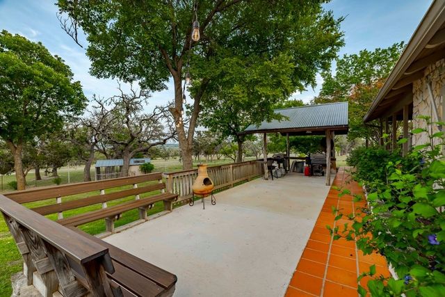 257 Encino Loop, Kerrville, TX 78028