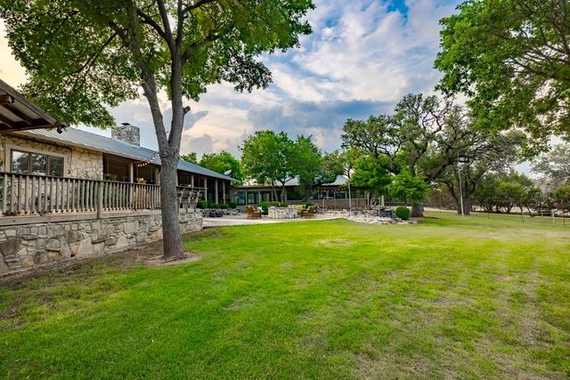 257 Encino Loop, Kerrville, TX 78028