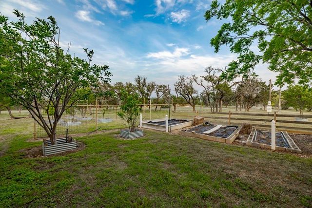 257 Encino Loop, Kerrville, TX 78028