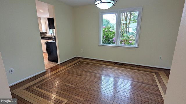 1835 BATTEN HOLLOW RD, Vienna, VA 22182