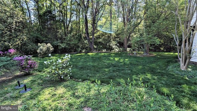 1835 BATTEN HOLLOW RD, Vienna, VA 22182