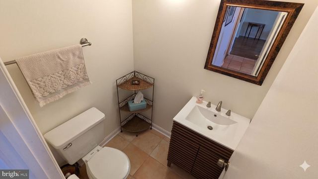 1835 BATTEN HOLLOW RD, Vienna, VA 22182