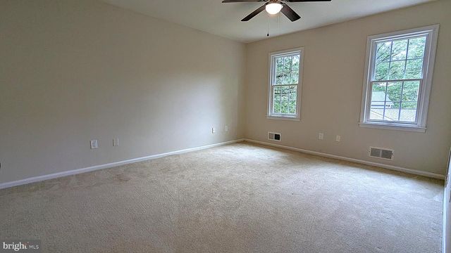 1835 BATTEN HOLLOW RD, Vienna, VA 22182