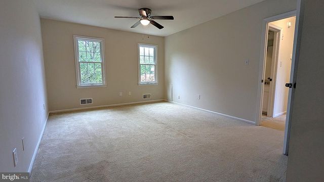 1835 BATTEN HOLLOW RD, Vienna, VA 22182