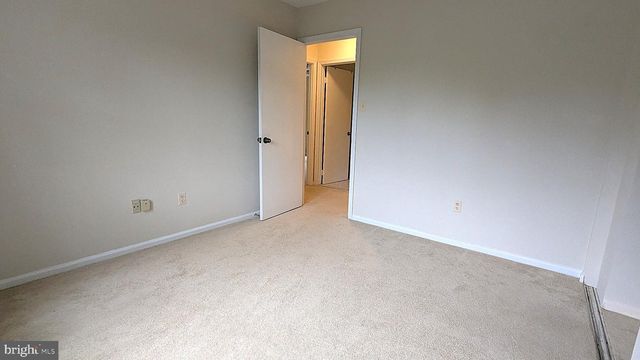 1835 BATTEN HOLLOW RD, Vienna, VA 22182