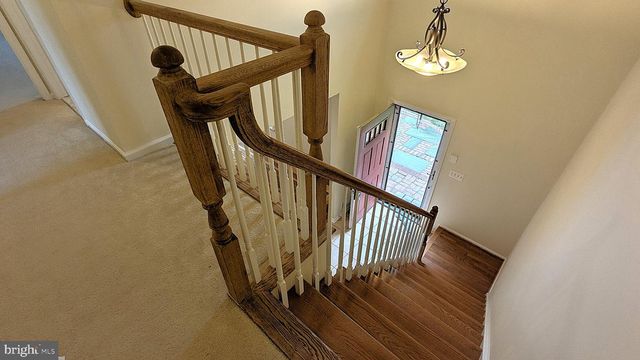 1835 BATTEN HOLLOW RD, Vienna, VA 22182