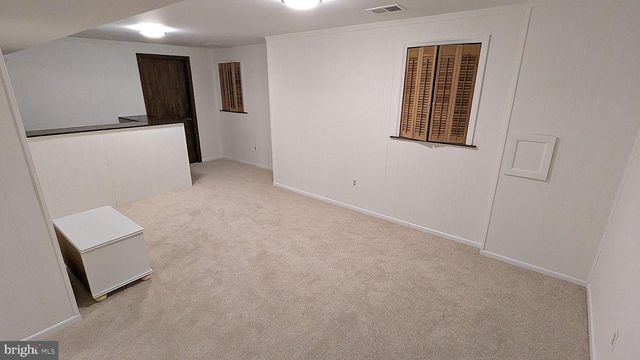1835 BATTEN HOLLOW RD, Vienna, VA 22182