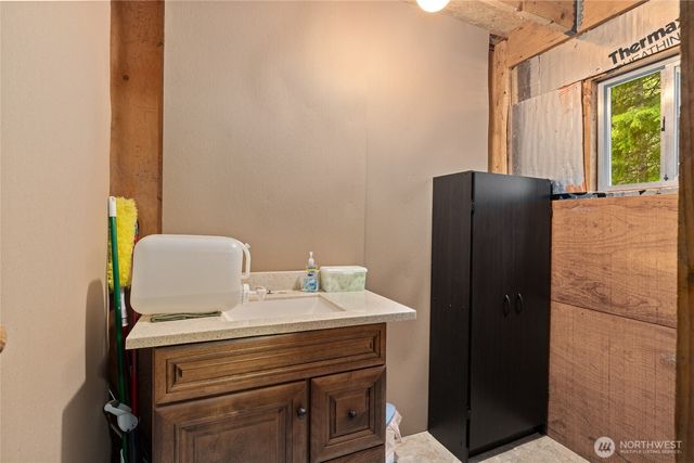 4771 Kachess Lake Road, Easton, WA 98925
