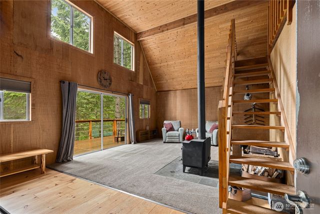 4771 Kachess Lake Road, Easton, WA 98925