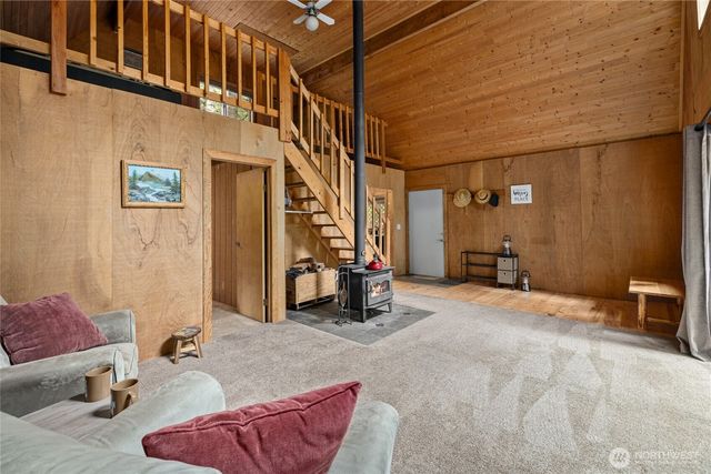 4771 Kachess Lake Road, Easton, WA 98925