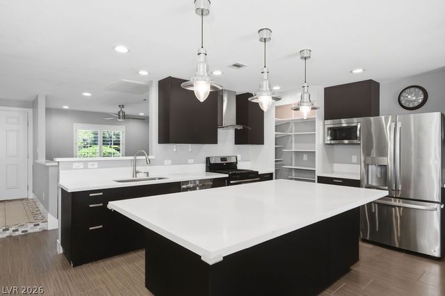 3700 Briarglen Lane, Las Vegas, NV 89108