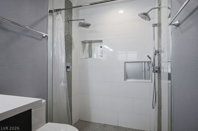 3700 Briarglen Lane, Las Vegas, NV 89108