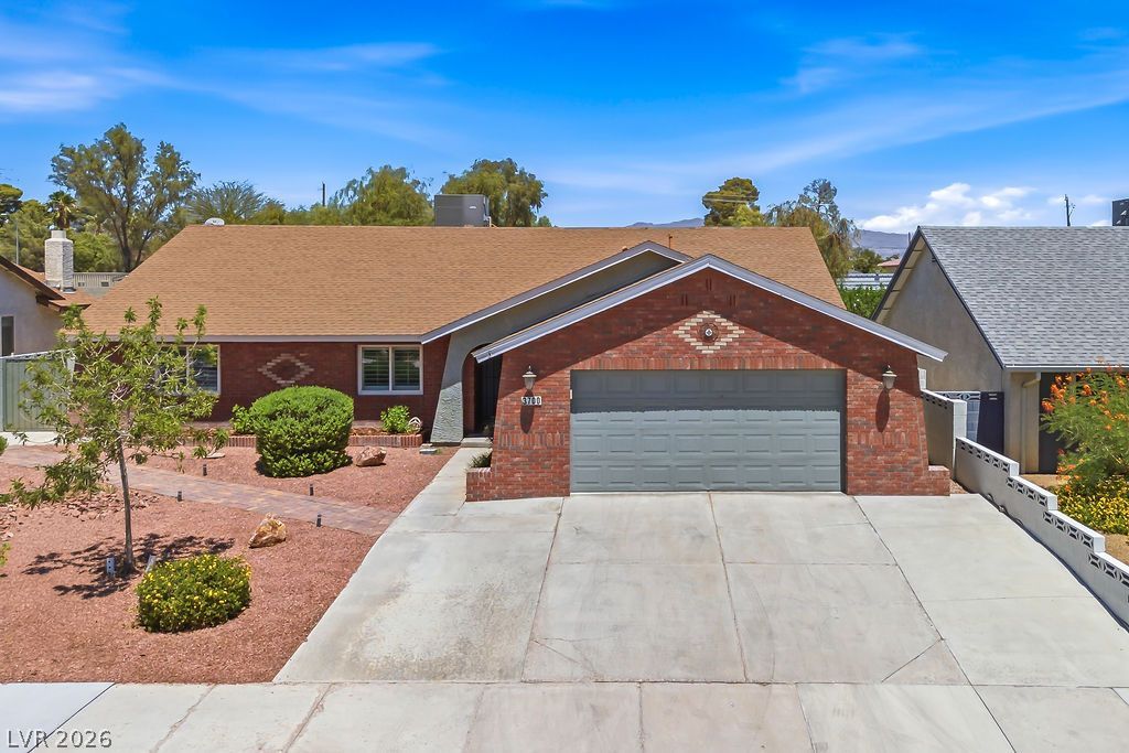 3700 Briarglen Lane, Las Vegas, NV 89108