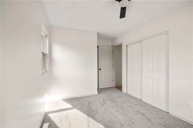 616 S Montclaire Drive, Olathe, KS 66061