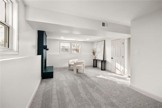 616 S Montclaire Drive, Olathe, KS 66061