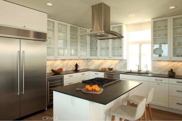 217 8th Place, Manhattan Beach, CA 90266