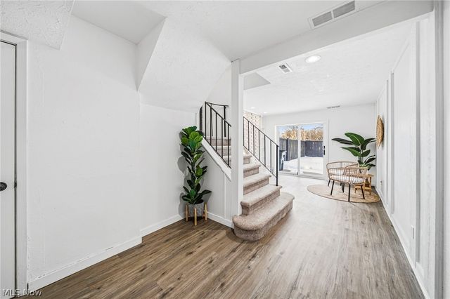 824 S Chillicothe Road 9, Aurora, OH 44202