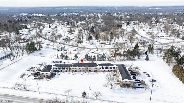 824 S Chillicothe Road 9, Aurora, OH 44202