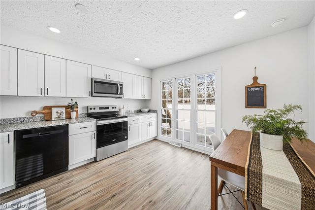 824 S Chillicothe Road 9, Aurora, OH 44202