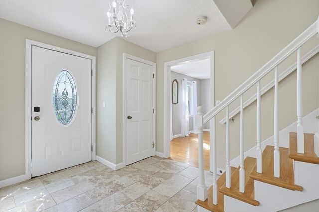 34 Zarek Dr, Attleboro, MA 02703