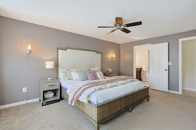34 Zarek Dr, Attleboro, MA 02703