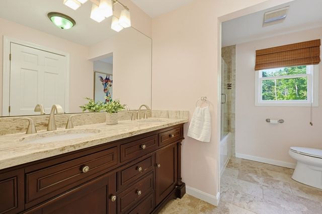 34 Zarek Dr, Attleboro, MA 02703