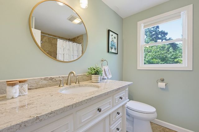 34 Zarek Dr, Attleboro, MA 02703