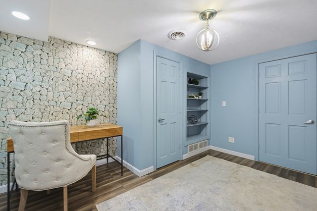 34 Zarek Dr, Attleboro, MA 02703