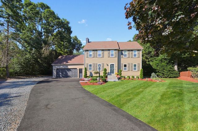 34 Zarek Dr, Attleboro, MA 02703