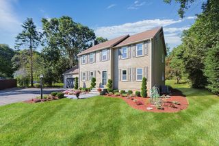 34 Zarek Dr, Attleboro, MA 02703