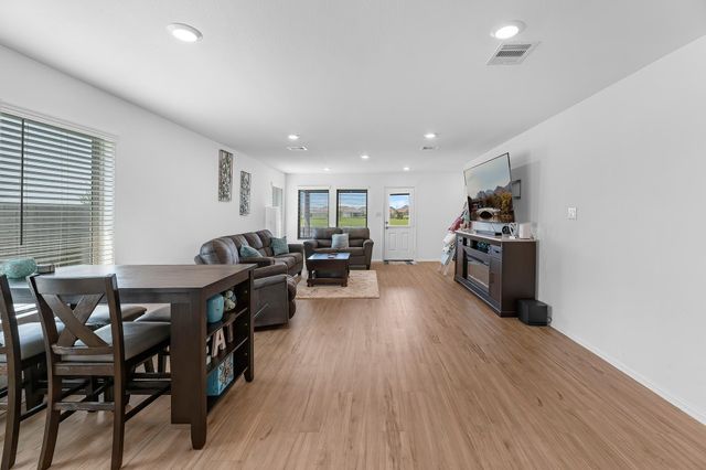 444 Maple Bend Lane, La Marque, TX 77568