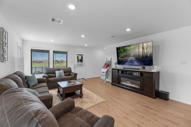 444 Maple Bend Lane, La Marque, TX 77568