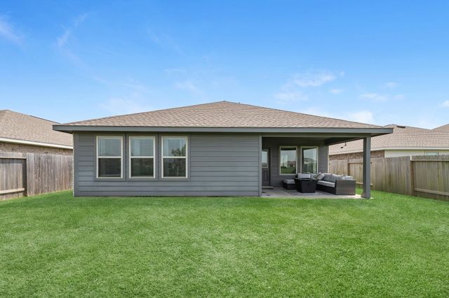 444 Maple Bend Lane, La Marque, TX 77568