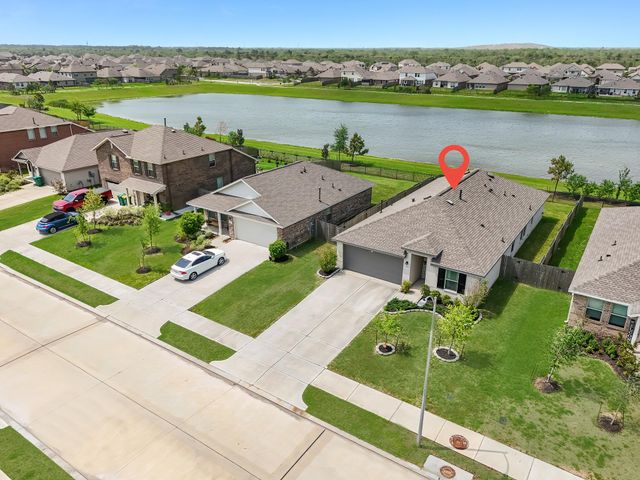 444 Maple Bend Lane, La Marque, TX 77568
