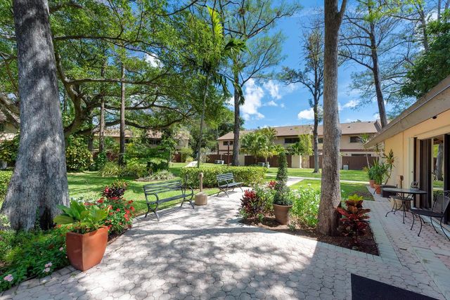 3094 S Oakland Forest Drive 1702, Oakland Park, FL 33309