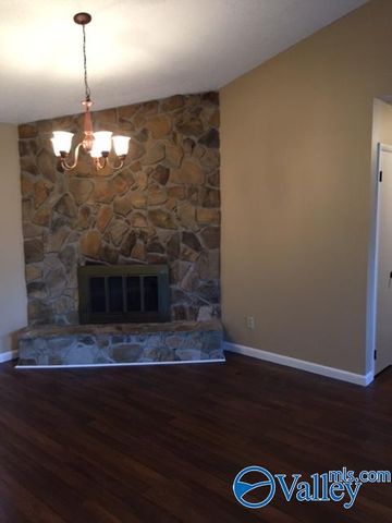 1027 Sharpsburg Drive, Huntsville, AL 35803