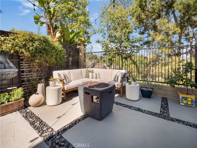 2430 Avis Court, Signal Hill, CA 90755