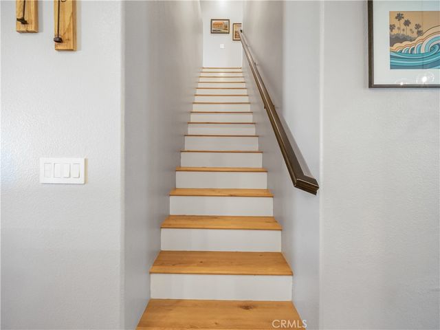 2430 Avis Court, Signal Hill, CA 90755