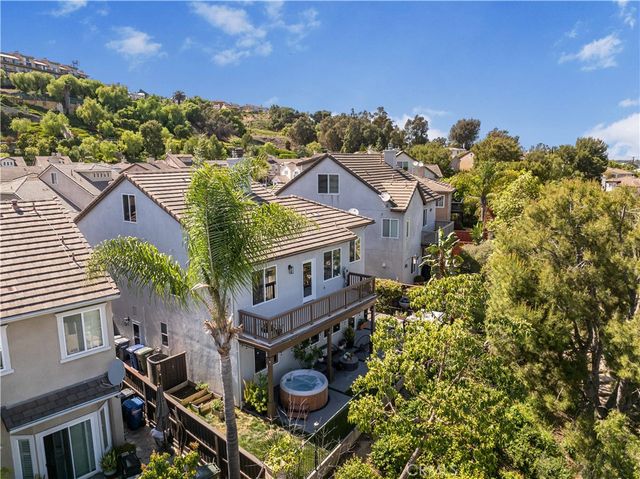 2430 Avis Court, Signal Hill, CA 90755