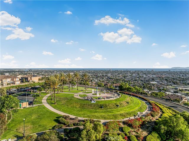 2430 Avis Court, Signal Hill, CA 90755