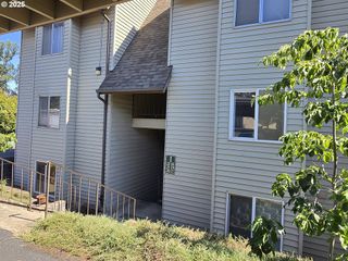 200 Sw FLORENCE Ave I-17, Gresham, OR 97080